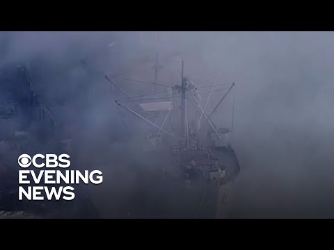 Firefighters battle massive blaze at San Francisco&#039;s Fisherman Wharf