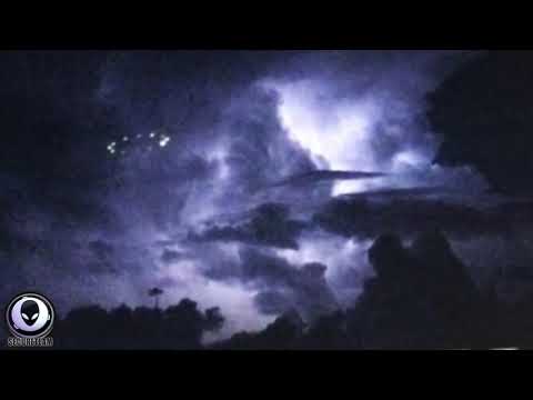 Secureteam10: MASS SIGHTINGS OF A LARGE UFO CRAFT OVER TEXAS CONFIRMED!